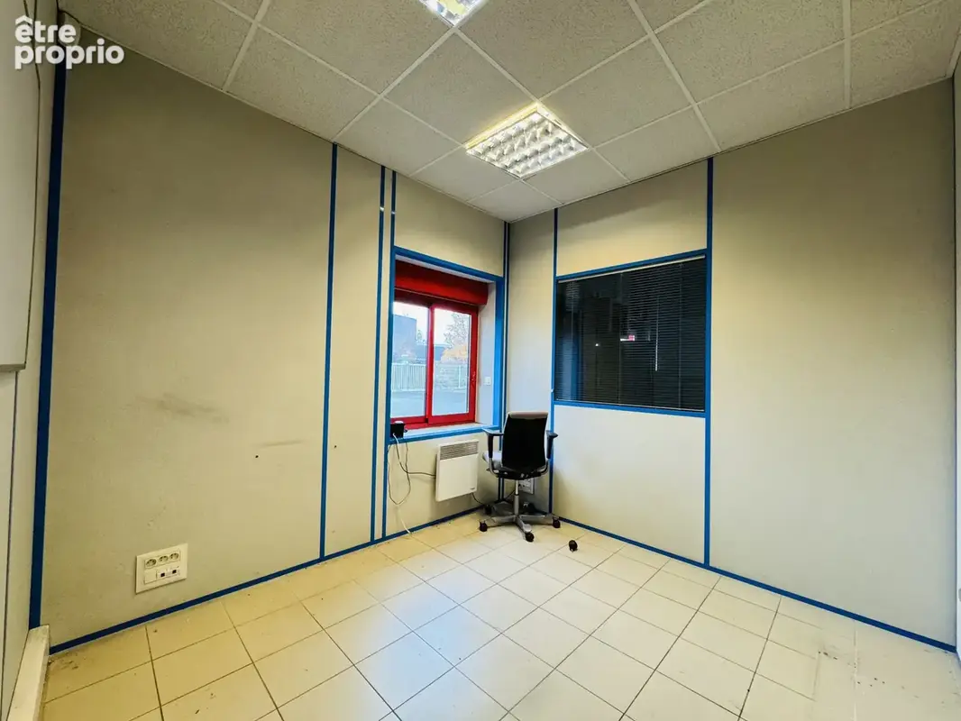 La Crèche - Bâtiment professionnel - photo 5