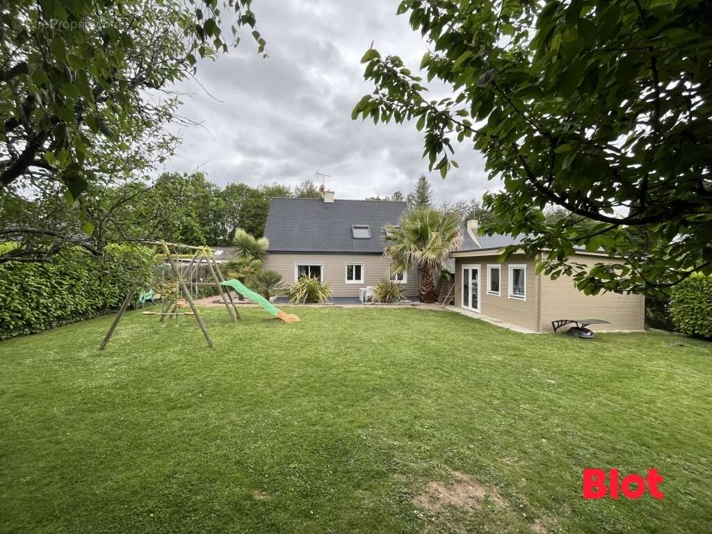 Maison à CREVIN