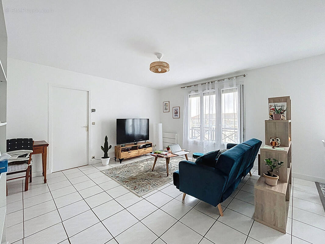 Appartement à SAINT-MICHEL-SUR-ORGE