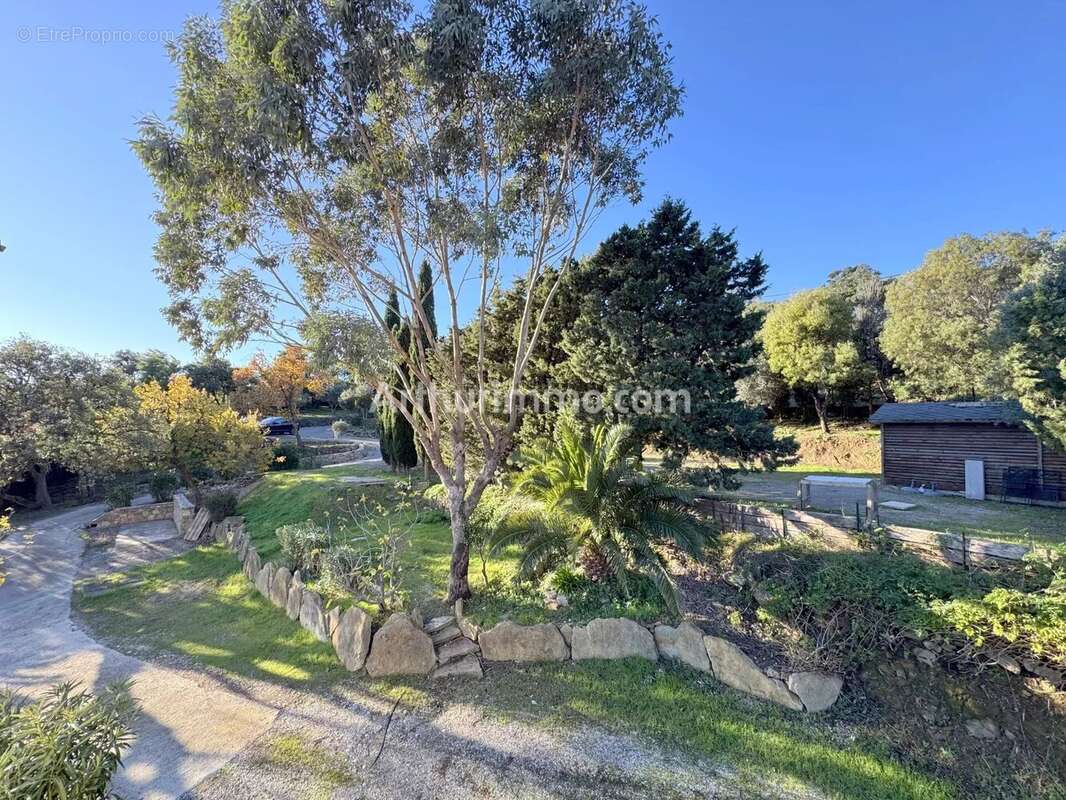 Maison à PLAN-DE-LA-TOUR