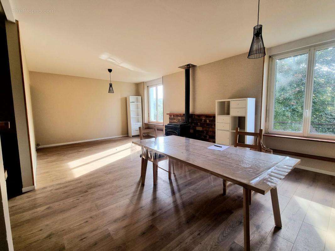 Maison à PONT-DE-BUIS-LES-QUIMERCH