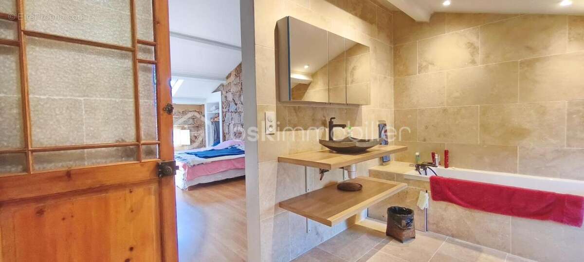 Coup de cœur à Bastelicaccia – Authentique maison en pierre rénovée à seulement 10 minutes de la mer et des plages de Porticcio - photo 6