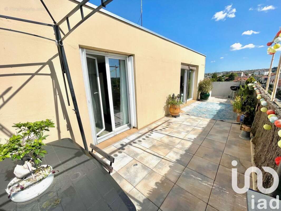 Photo 3 - Appartement à VILLENEUVE-LE-ROI