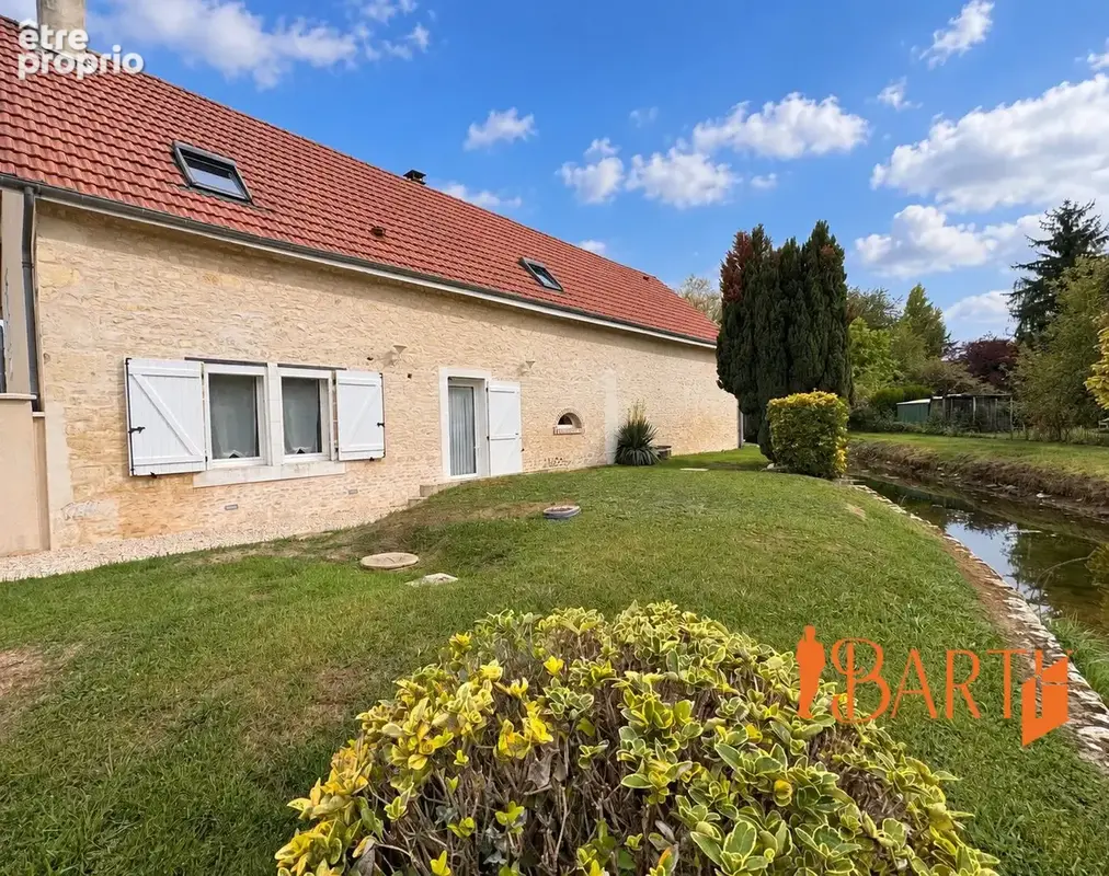 Maison 6 pièces 232 m² à vendre à Villabon (18800) - photo 3