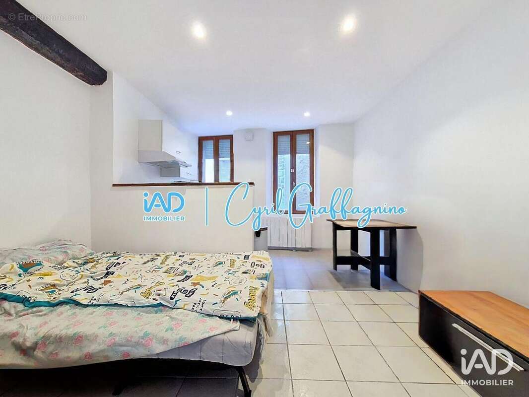 Photo 8 - Appartement à VILLENEUVE-LA-GUYARD