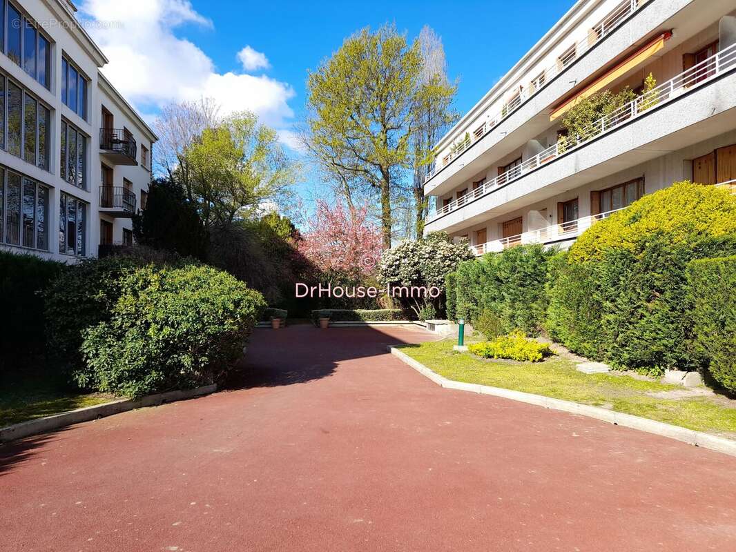 Appartement à LE RAINCY