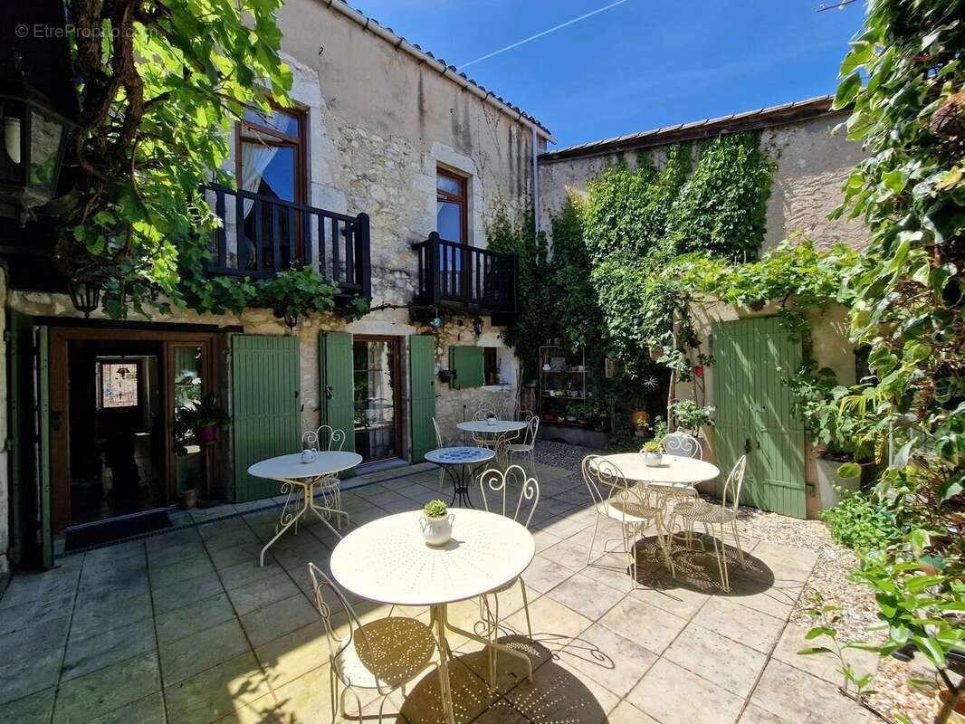 Appartement à EYMET