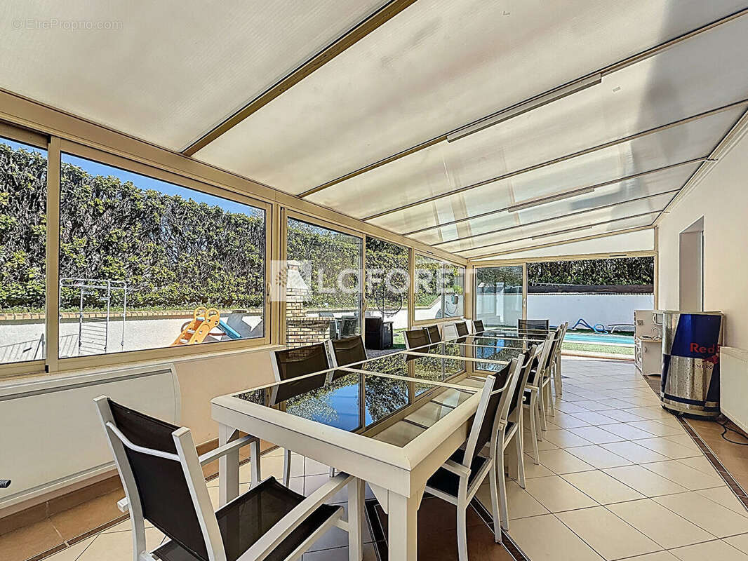 Maison à SAVIGNY-LE-TEMPLE