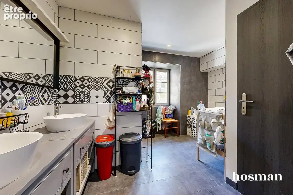Charmante maison rénovée de 6 pièces de 163 m² avec terrasse et dépendances - Charcenne - photo 10