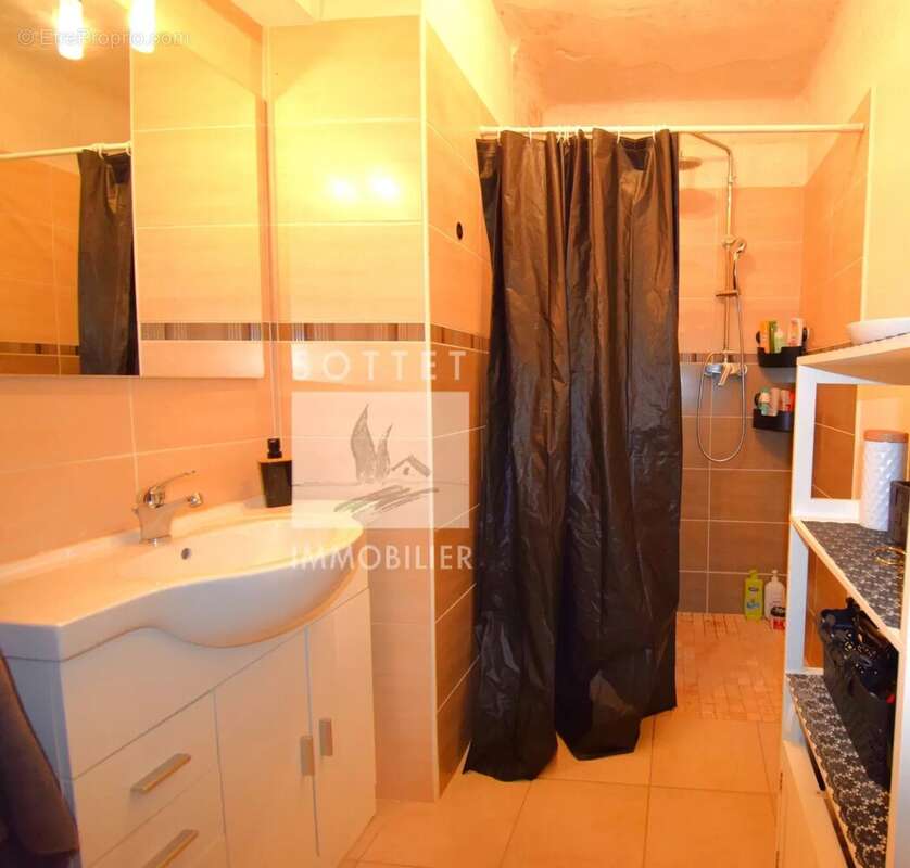 Appartement à BOLLENE