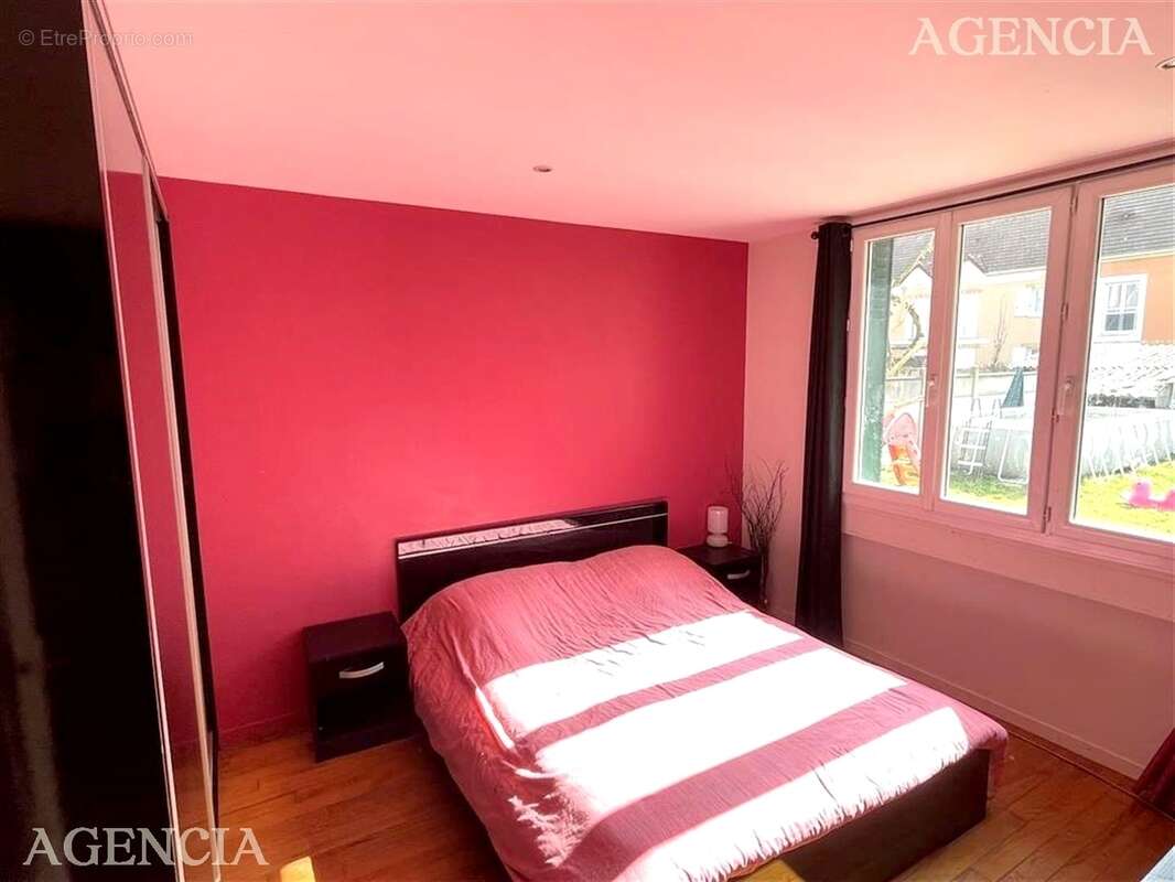 Maison à PONTAULT-COMBAULT