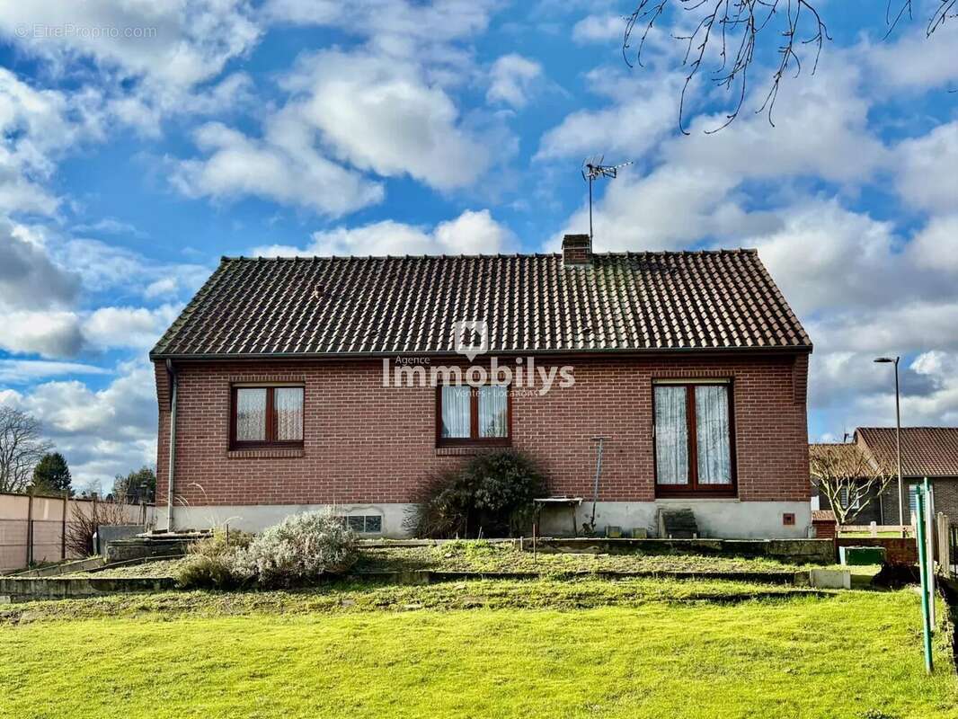 Maison à PECQUENCOURT