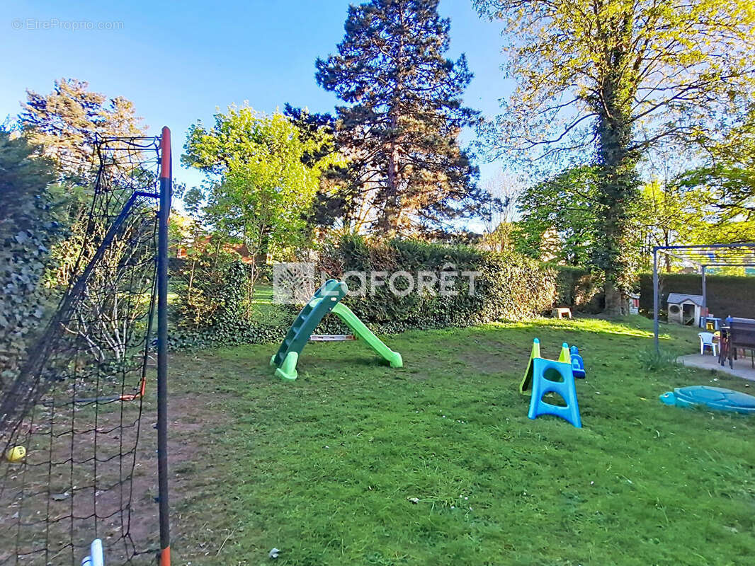 Maison à VERNEUIL-SUR-SEINE