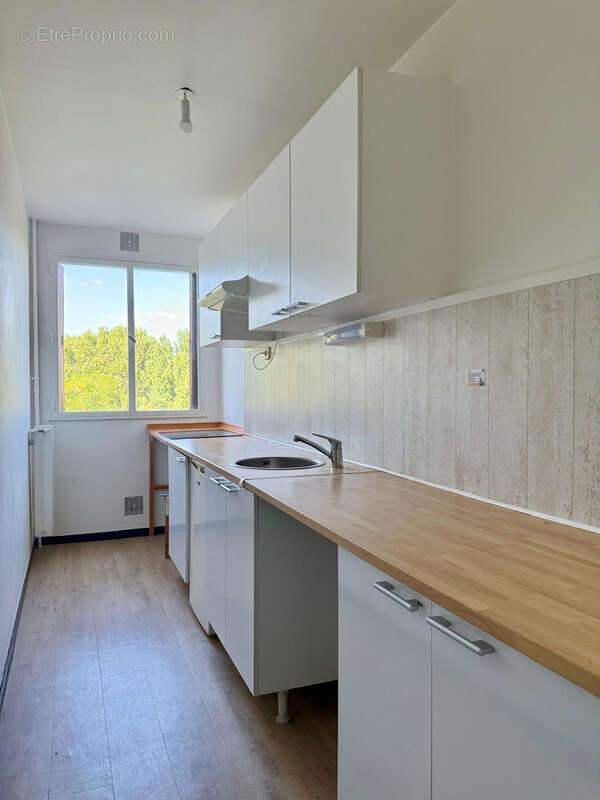 Appartement à LES PAVILLONS-SOUS-BOIS