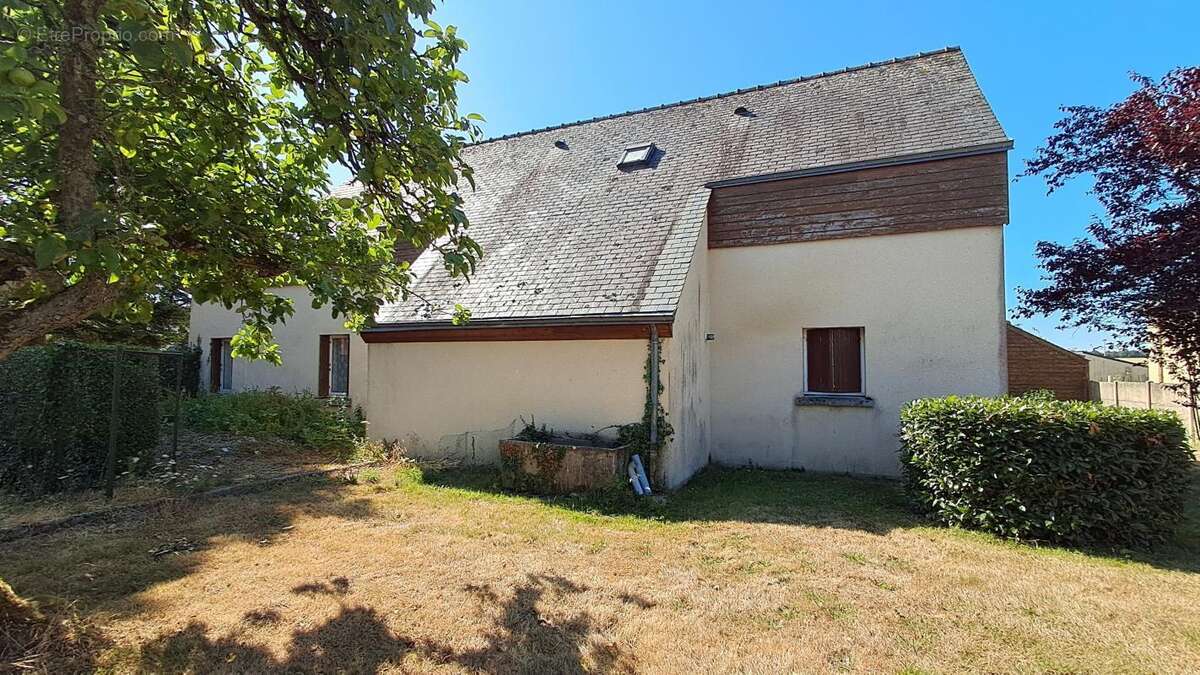 Maison à ERCE-EN-LAMEE