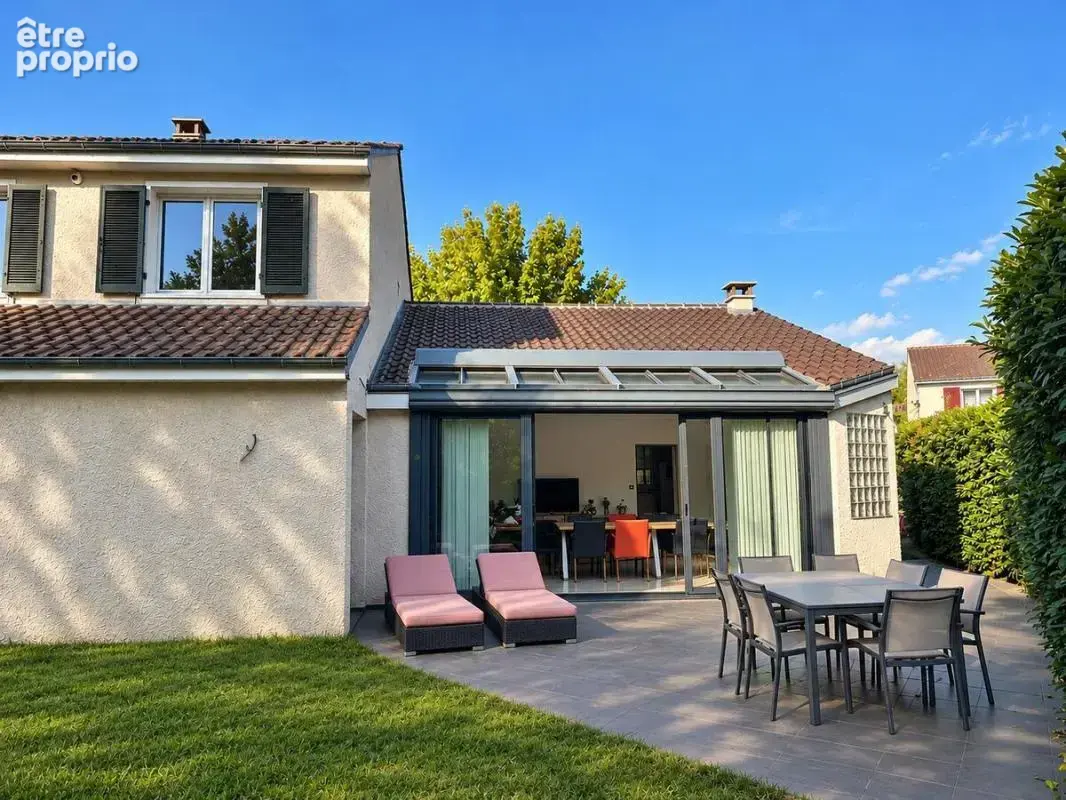 Maison 6 pièces 189 m² à vendre à Montesson (78360) - photo 1