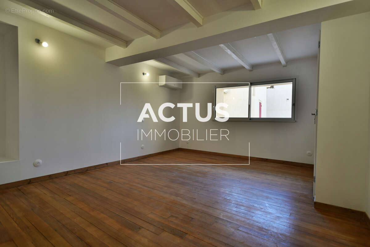 Maison 141 m² à Eyragues  - photo 5