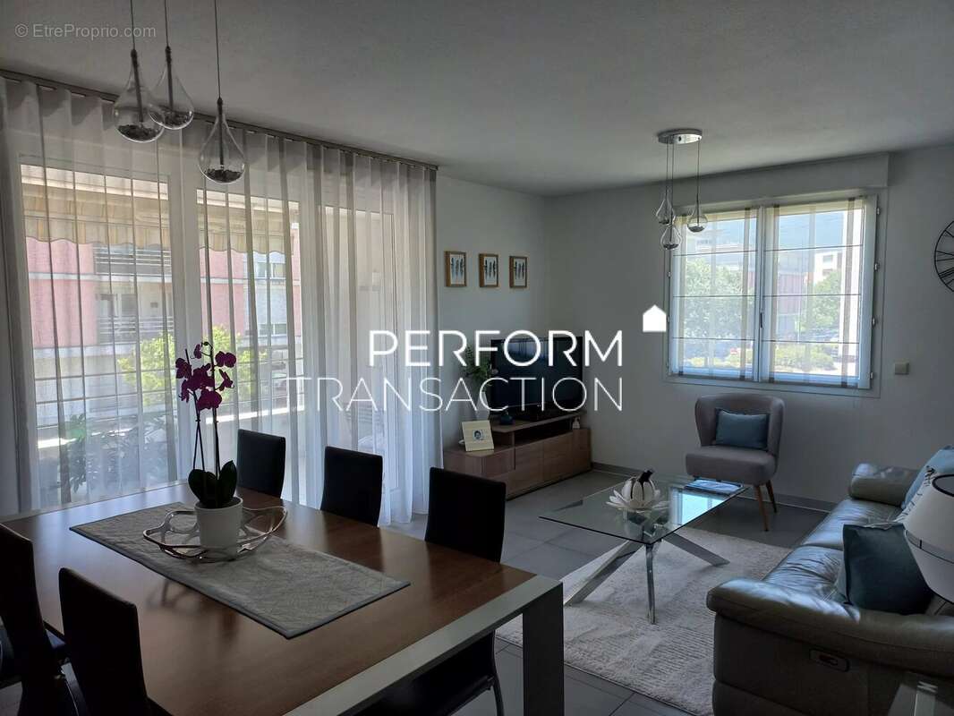Appartement à ECHIROLLES
