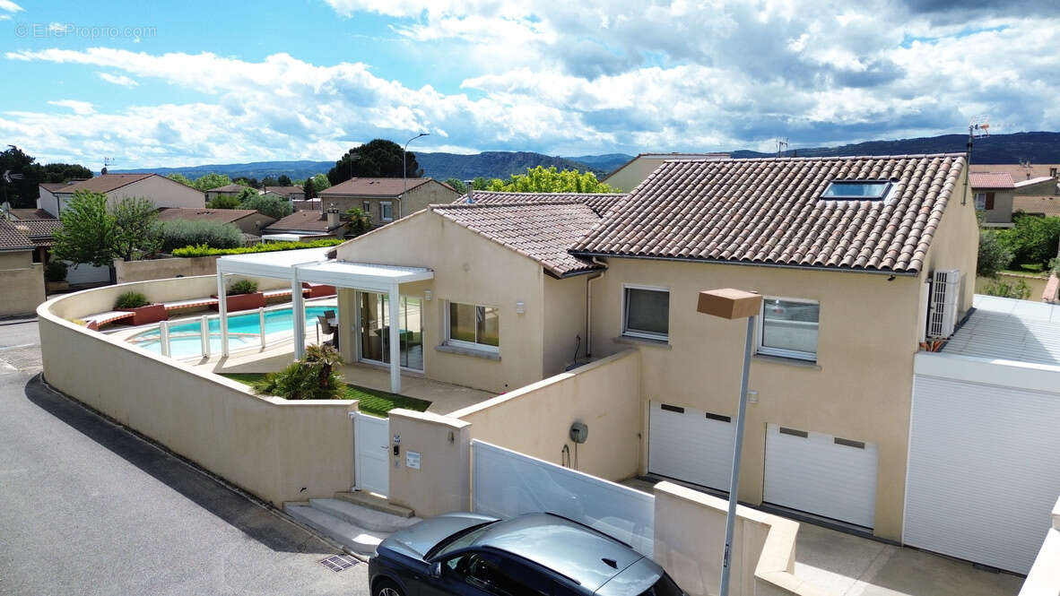 Maison à BOURG-LES-VALENCE