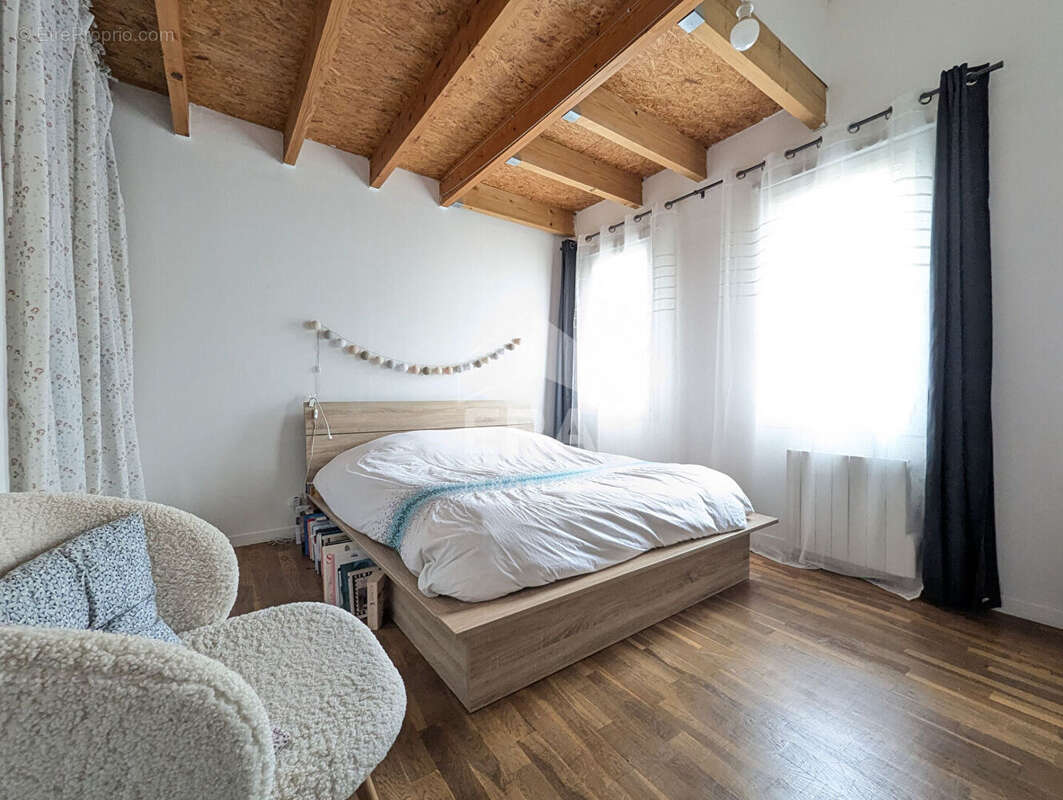 Appartement à FONTENAY-SOUS-BOIS