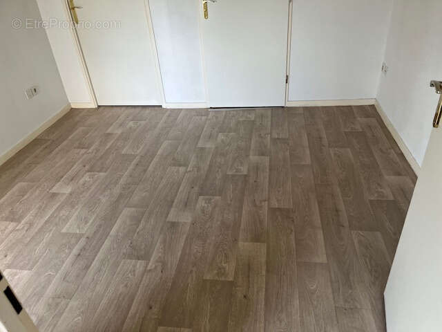 Appartement deux pieces a dammarie les lys loue - photo 6
