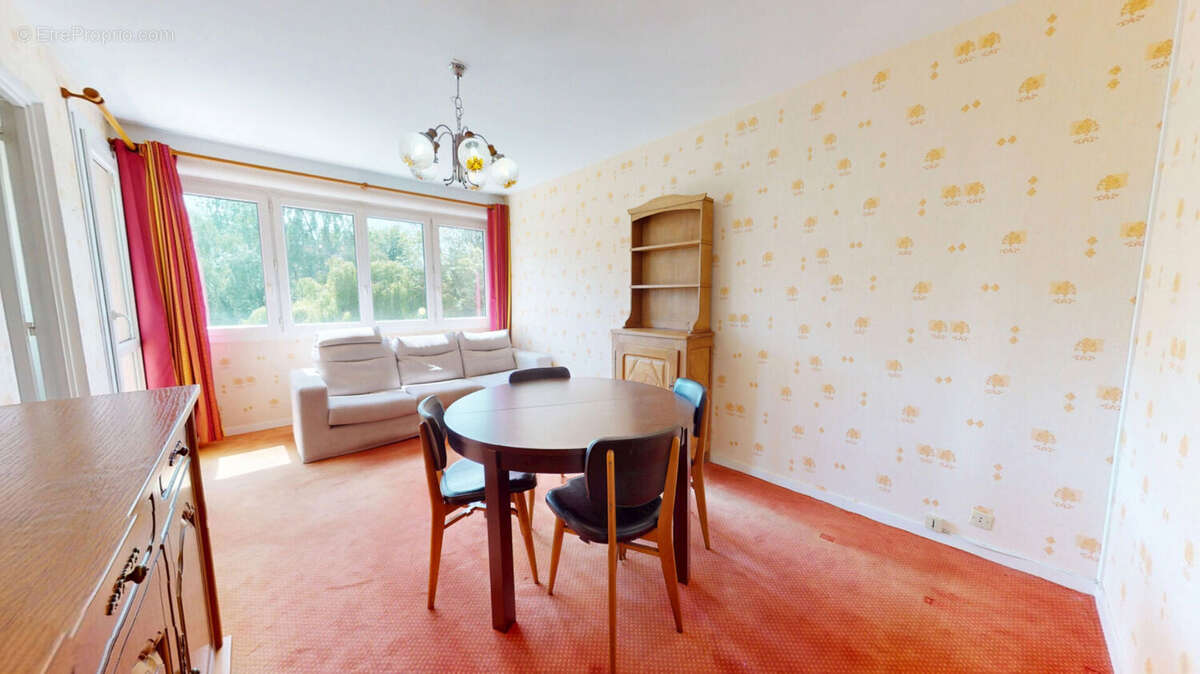 Appartement à HEROUVILLE-SAINT-CLAIR