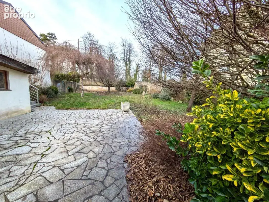 Maison 9 pièces 239 m² à vendre à Courcelles-Chaussy (57530) - photo 10