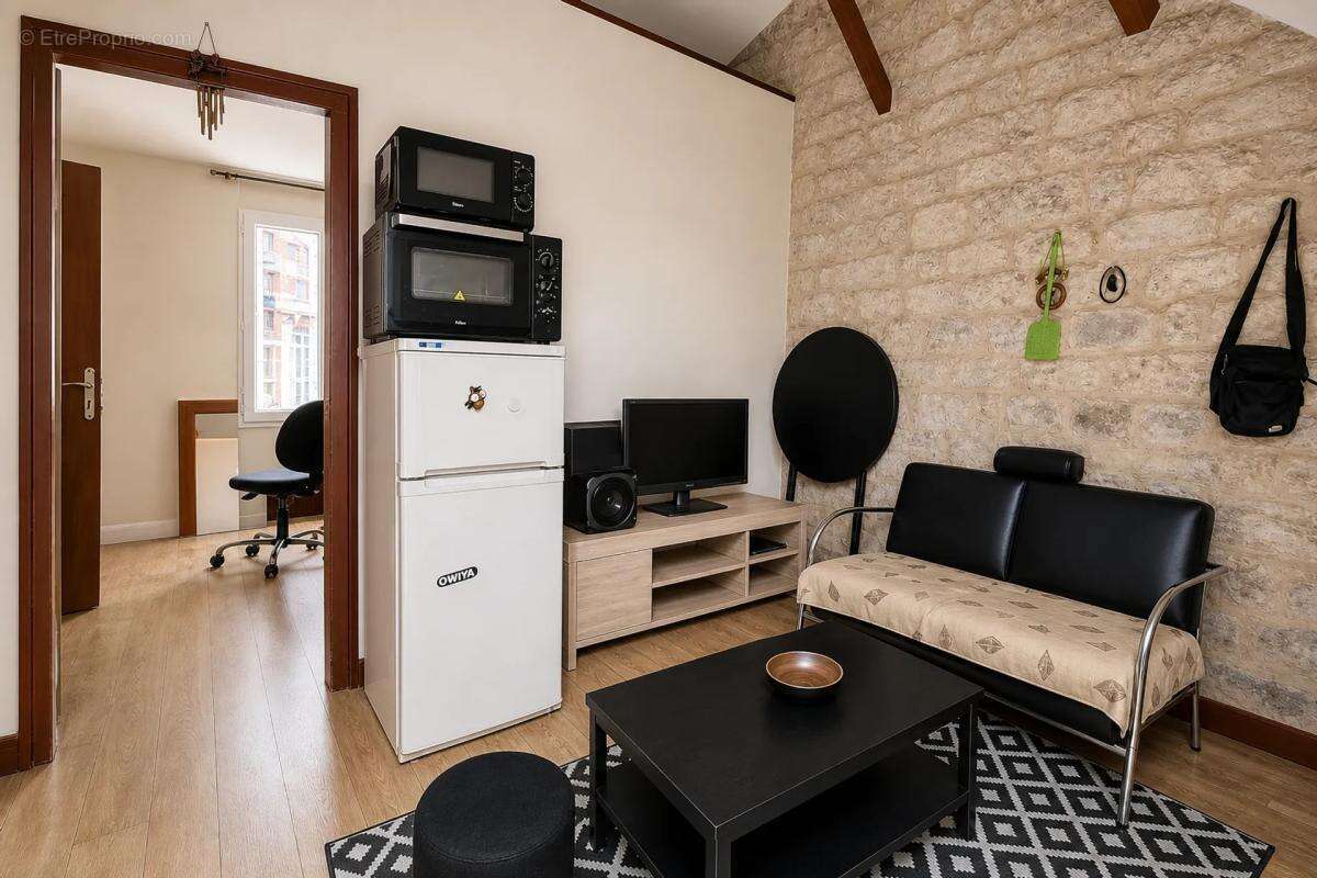 Appartement T2 de caractère de 24,5 m² – Dernier étage – Proche gare de Creil - photo 2