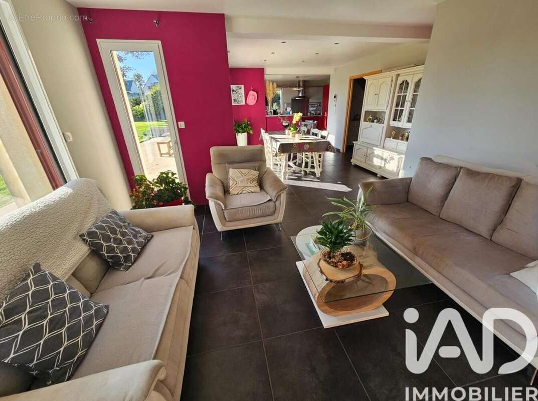 Photo 9 - Maison à GUERLESQUIN