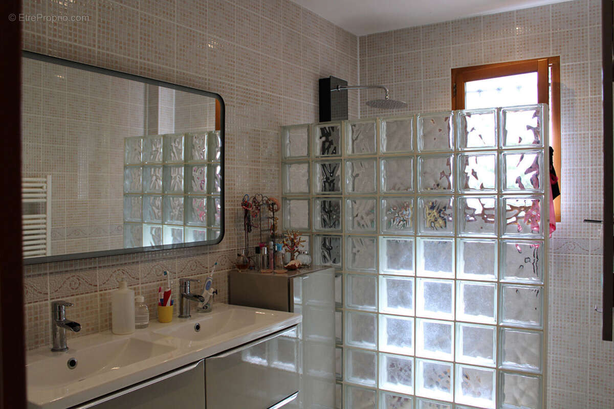 Maison à LA VERNELLE