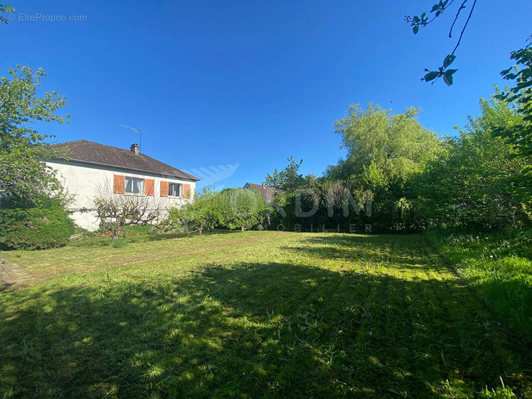 Maison à CHAMPIGNELLES