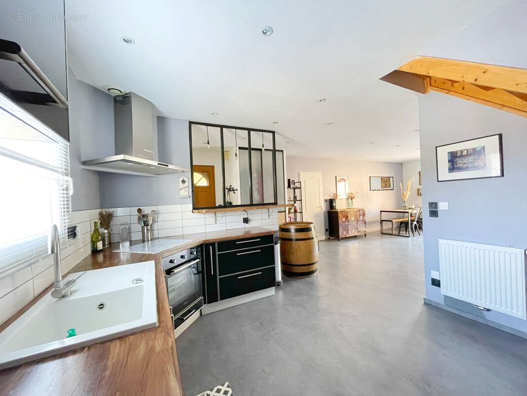 Maison à LOIRE-SUR-RHONE