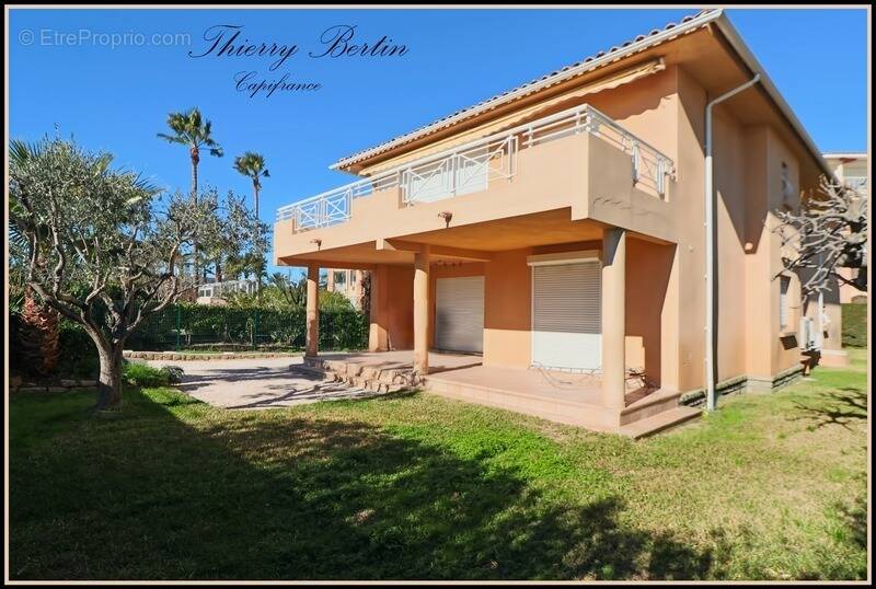 Appartement à FREJUS