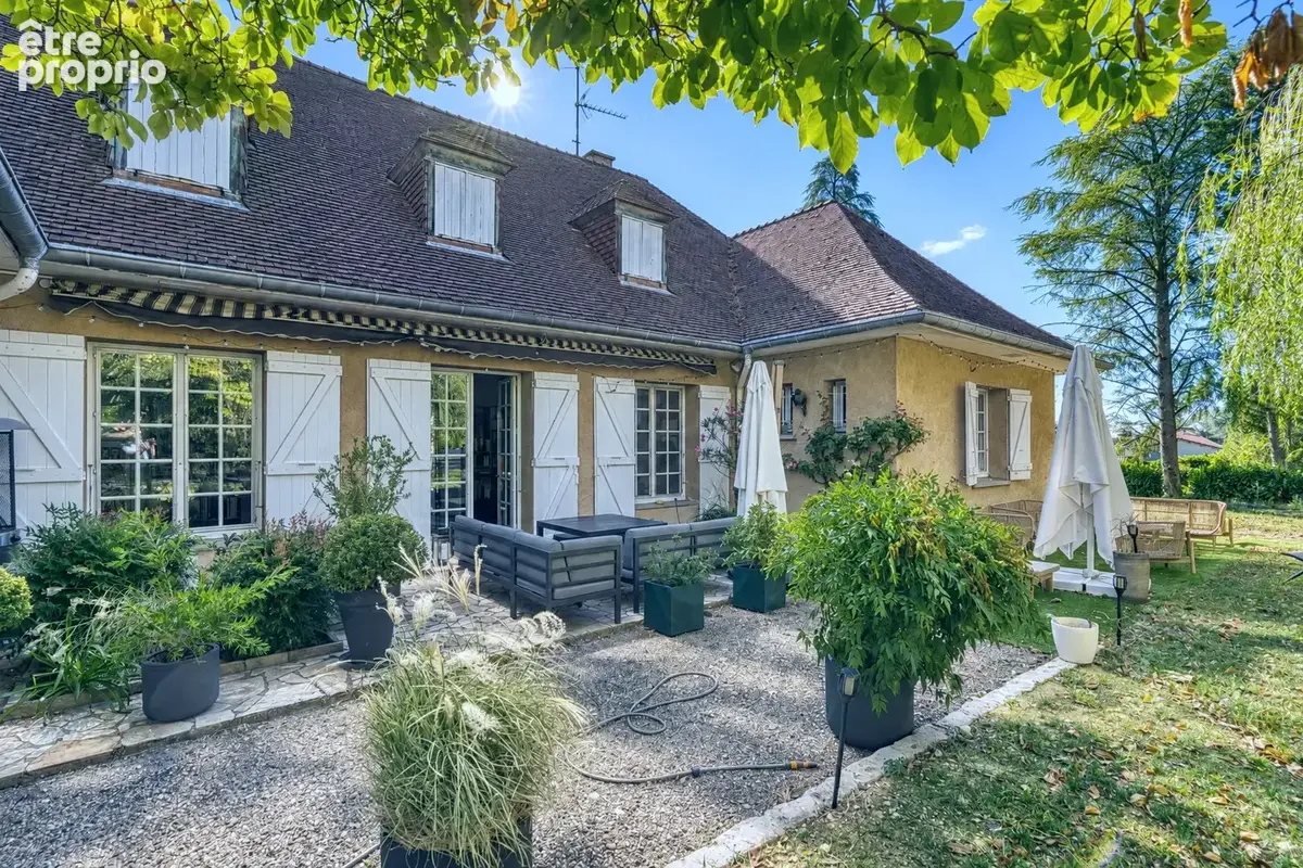 Saint-Cyr-au-Mont-d’Or   Maison familiale avec vue panoramique sur Lyon - photo 9