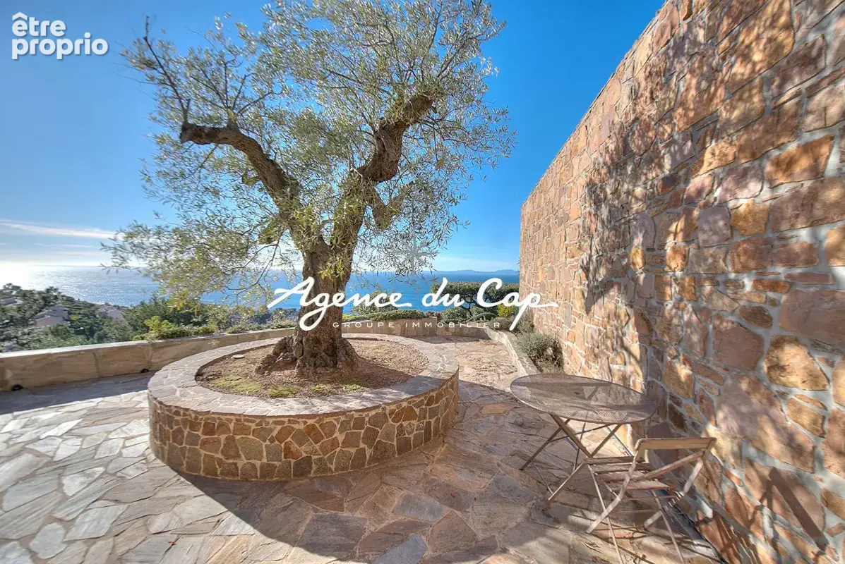 Photo Maison à Saint-Raphael au prix de 1 500 000€