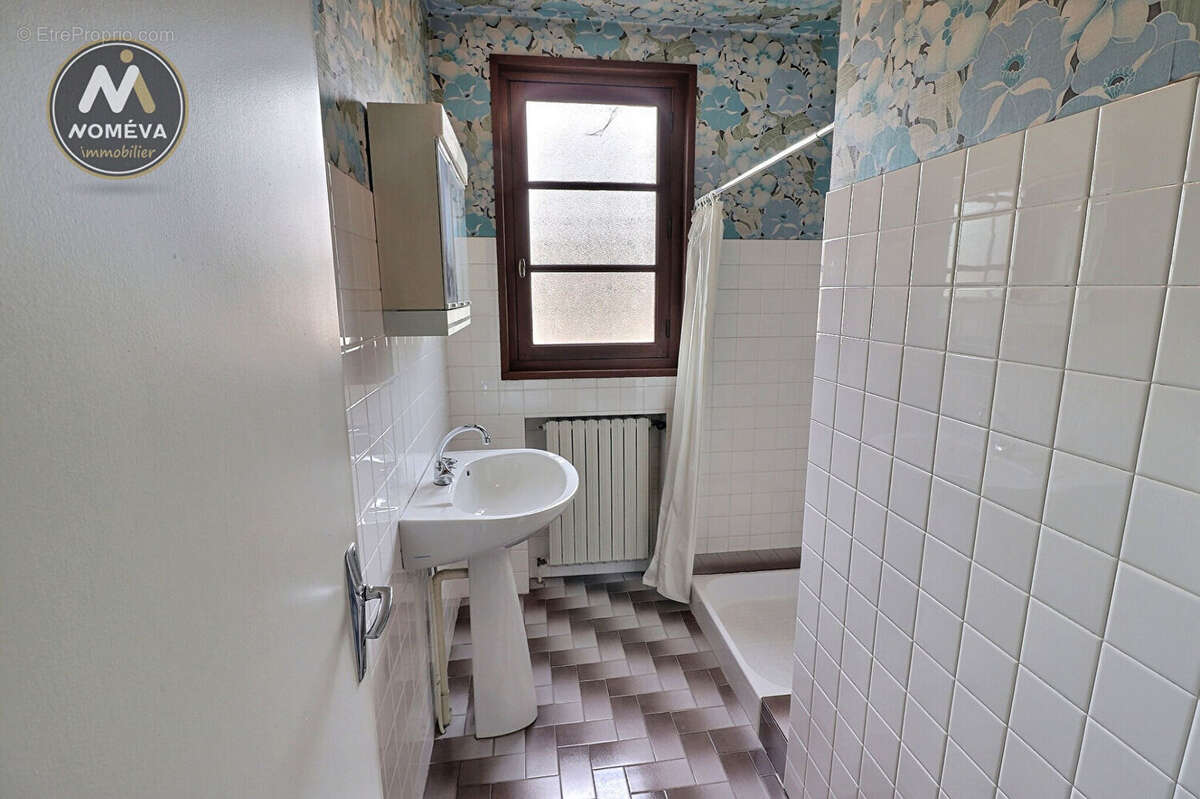 Maison à MONTFAUCON-EN-VELAY