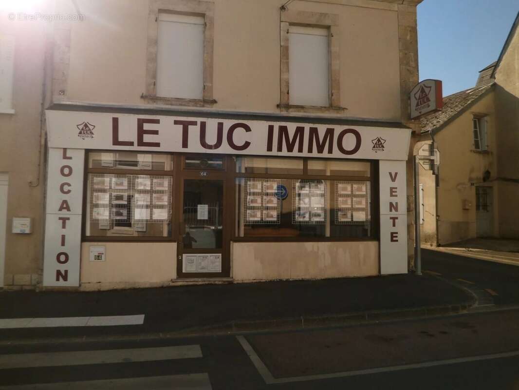 Terrain a batir pour usage professionel ou commercial - photo 8