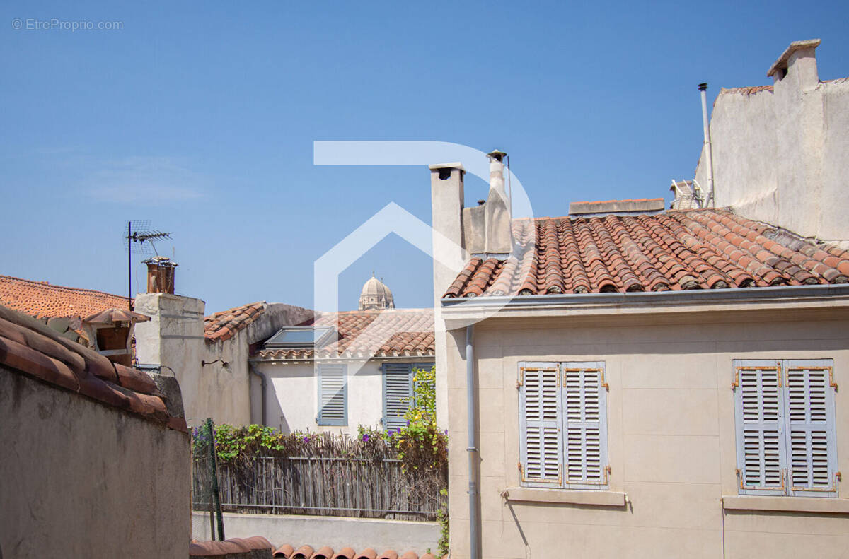 Appartement à MARSEILLE-2E
