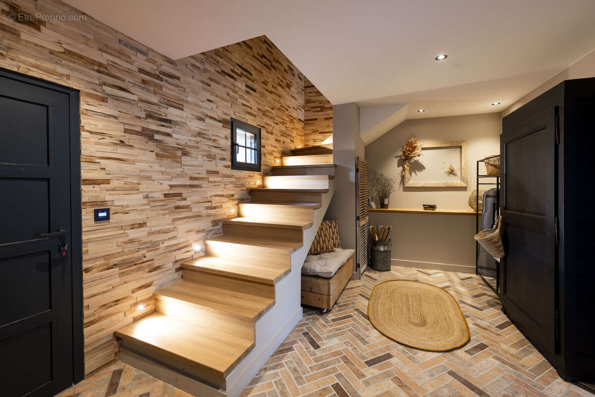 Maison à SAINT-BONNET-DE-MURE