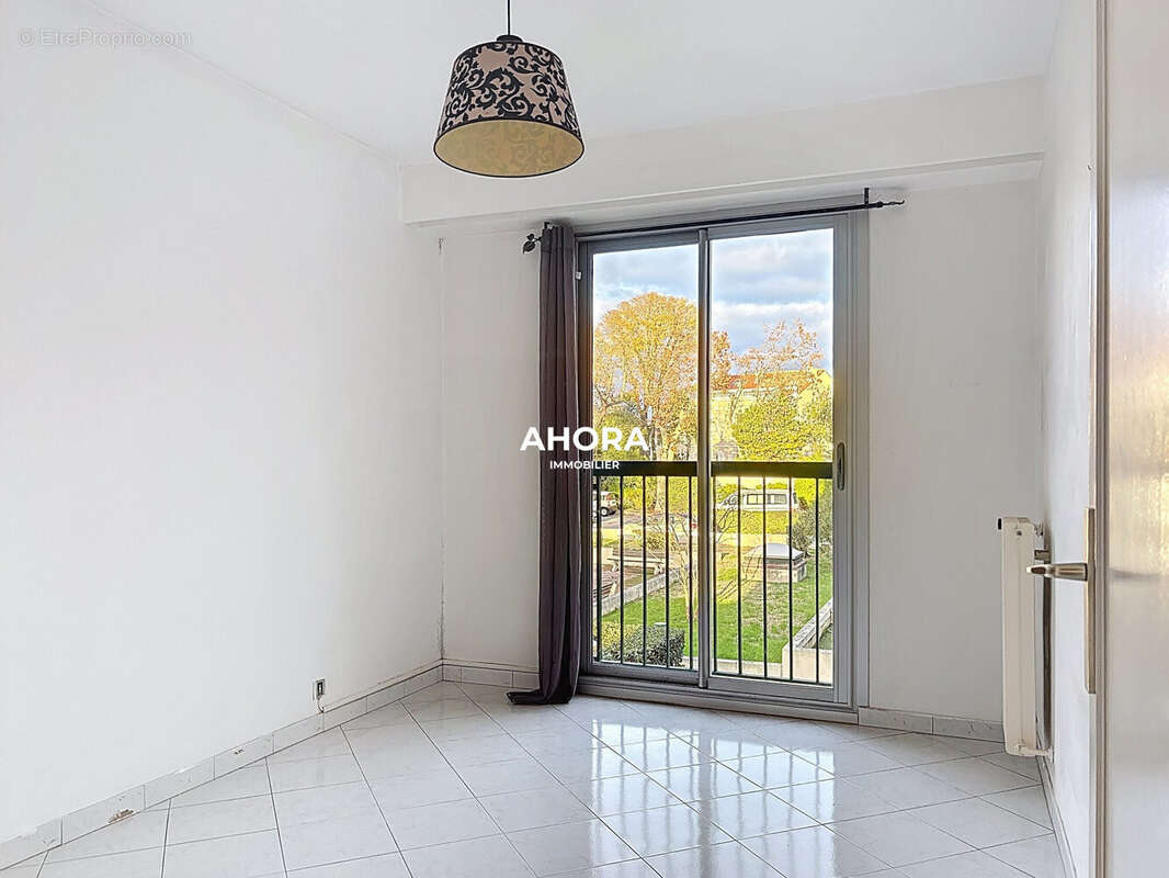 Appartement à MARSEILLE-9E