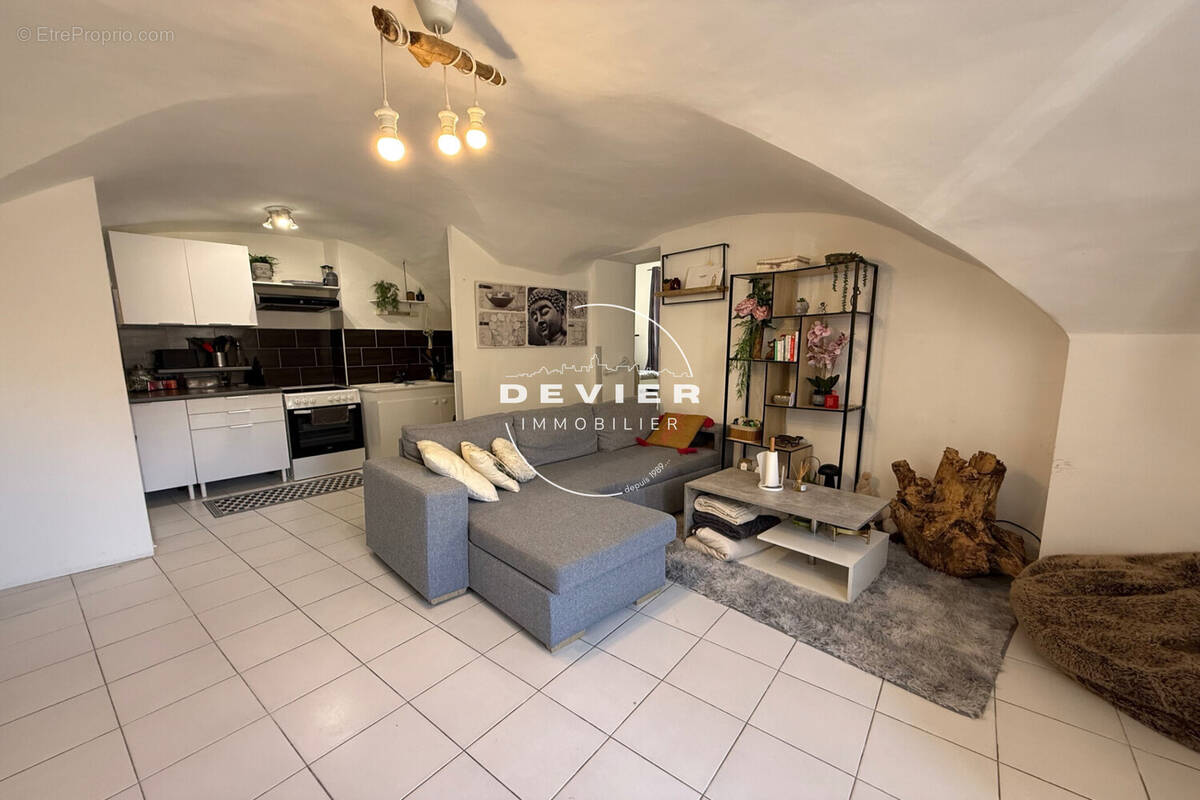 Appartement à CASTRIES