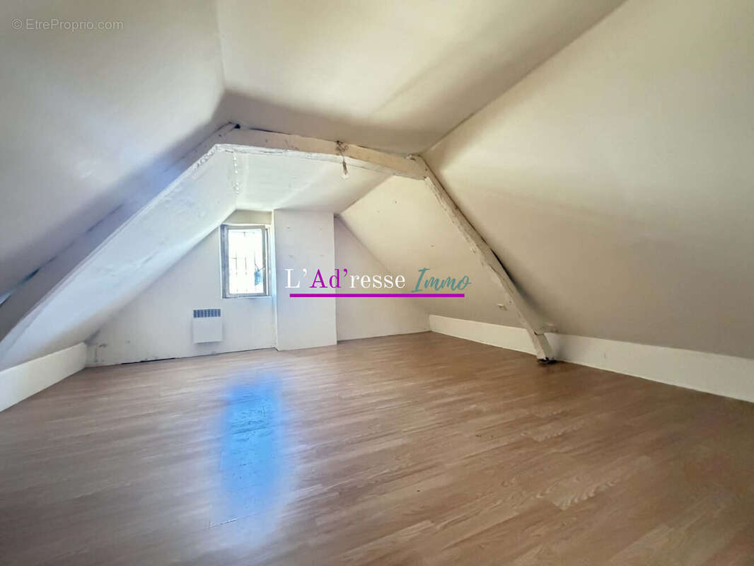 Maison à AUBENCHEUL-AUX-BOIS