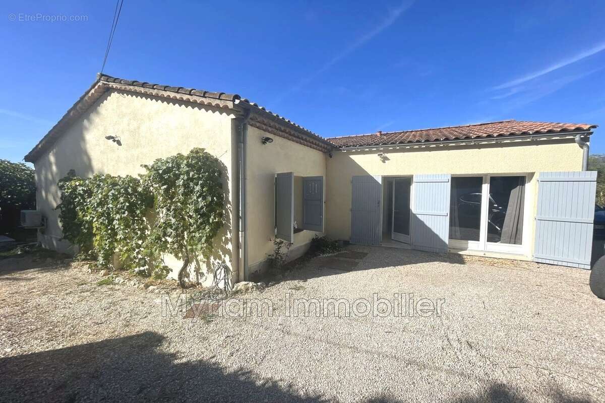 Maison à FAYENCE