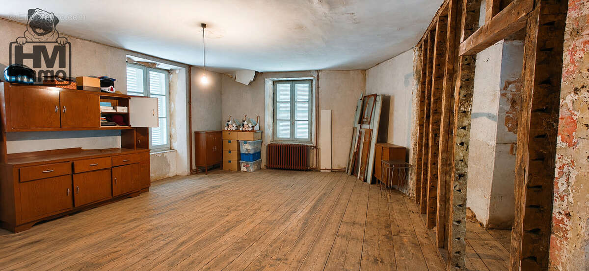 Appartement 360 m² à Rochechouart  - photo 6