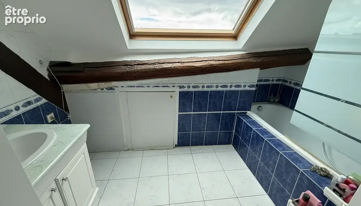 Neauphle le château, appartement ancien avec poutres coeur village. - photo 5