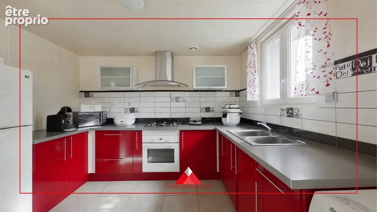 Maison avec appartement indépendant dans le centre de Frasne - photo 5