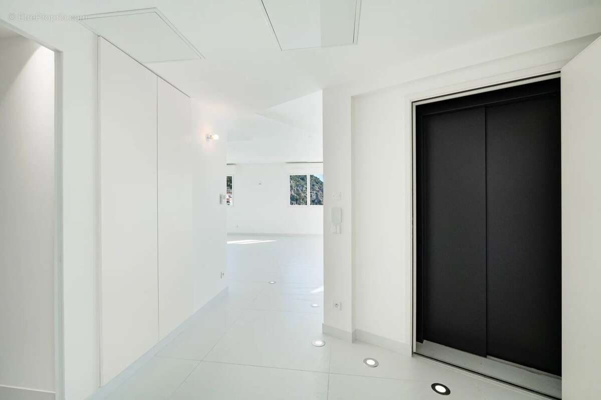 Appartement à BEAUSOLEIL