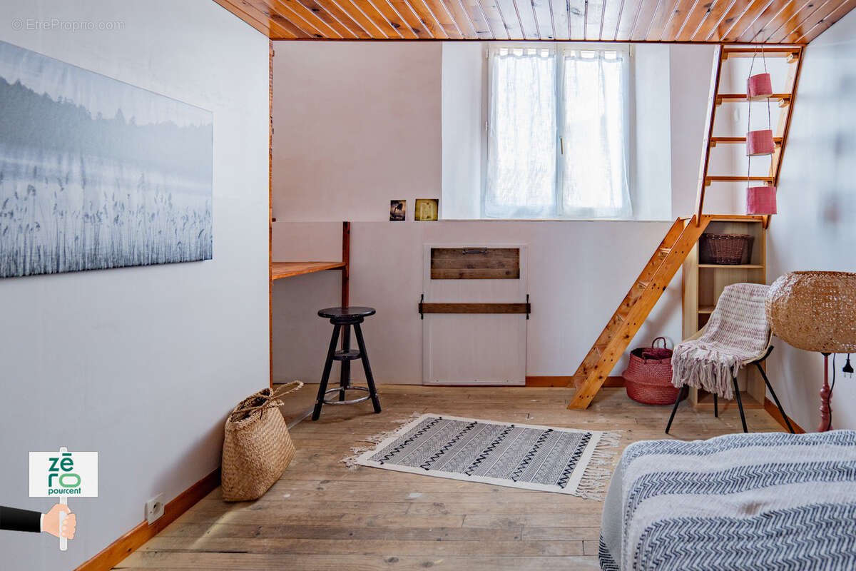 Maison à MARSAIS-SAINTE-RADEGONDE