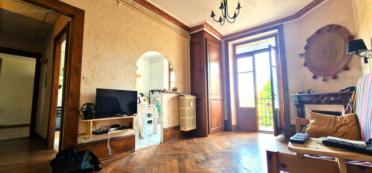 Appartement T2 64 m2 Balcon + parking + 2 caves  Aix-les-Bains - photo 3
