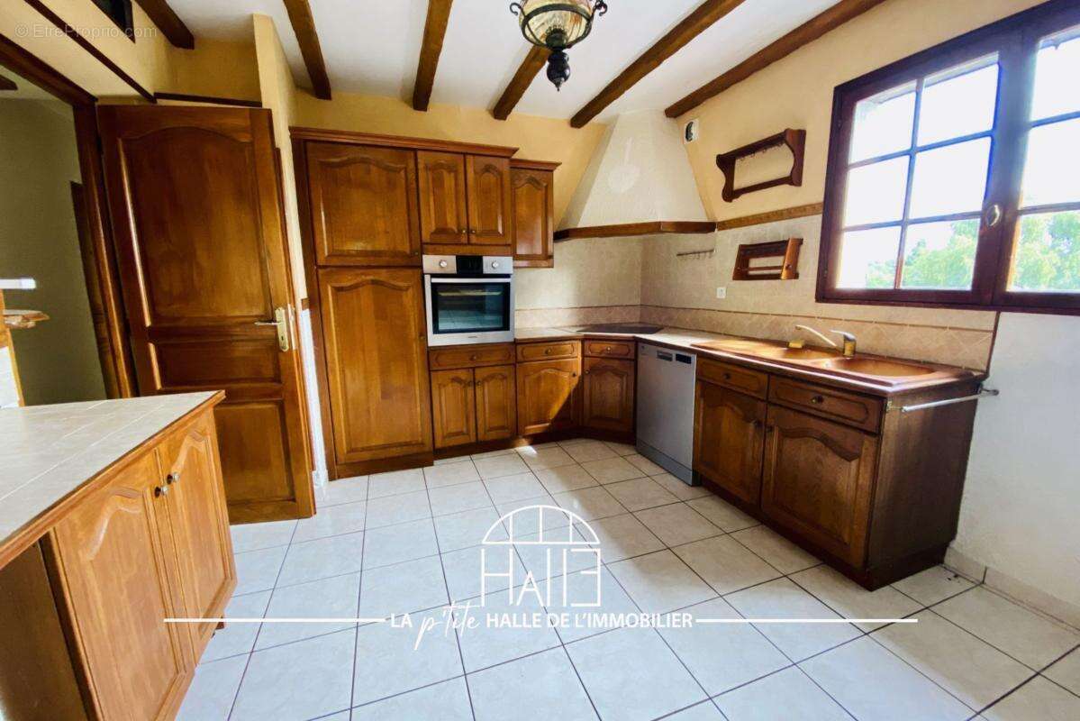 Maison à VERNEUIL-SUR-VIENNE